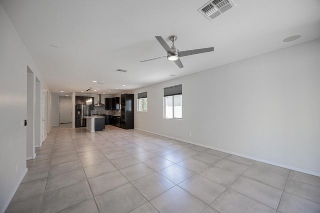 6412 S 24th Place, Phoenix, AZ 85042