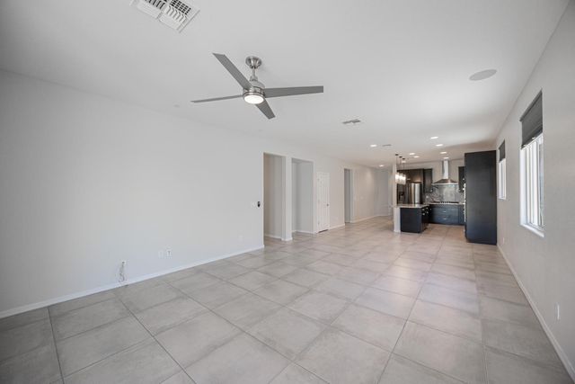 6412 S 24th Place, Phoenix, AZ 85042