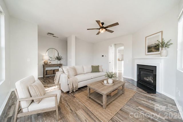 18426 W Catawba Avenue, Cornelius, NC 28031
