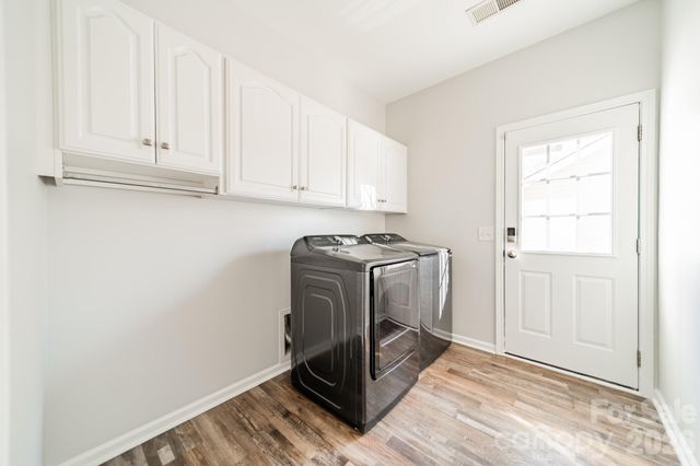 18426 W Catawba Avenue, Cornelius, NC 28031