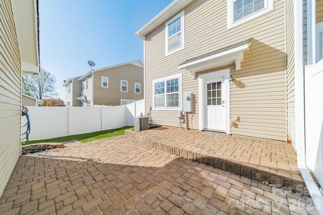 18426 W Catawba Avenue, Cornelius, NC 28031