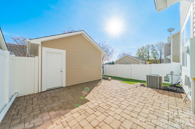 18426 W Catawba Avenue, Cornelius, NC 28031