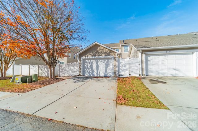 18426 W Catawba Avenue, Cornelius, NC 28031