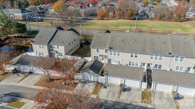 18426 W Catawba Avenue, Cornelius, NC 28031