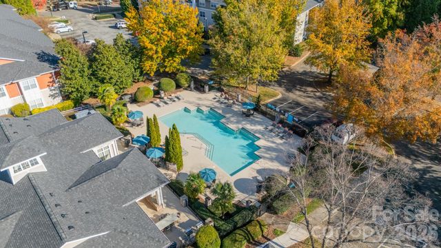 18426 W Catawba Avenue, Cornelius, NC 28031