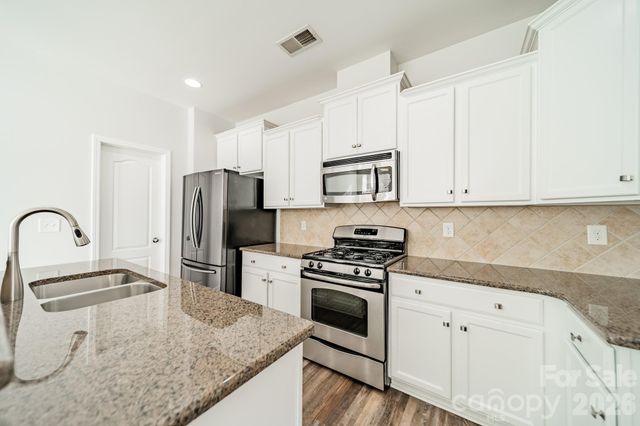 18426 W Catawba Avenue, Cornelius, NC 28031