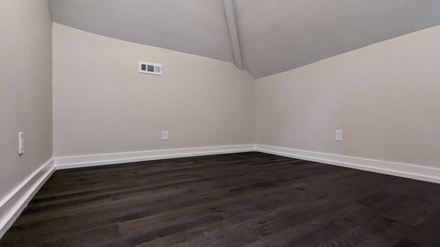 210 Pap Johnson Cir, Gainesboro, TN 38562