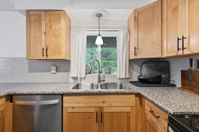 3814 W 41st Ave, Spokane, WA 99224