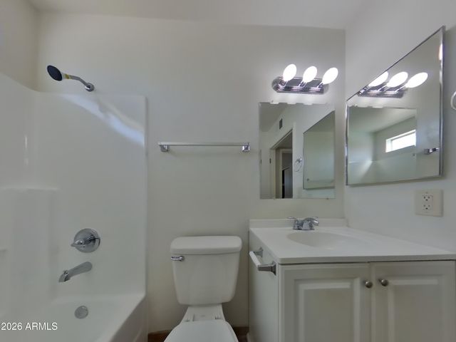 3613 W OAKLAND Street, Chandler, AZ 85226