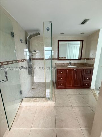 1350 SW 122nd Ave 404, Miami, FL 33184