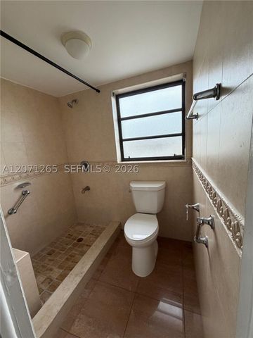 1350 SW 122nd Ave 404, Miami, FL 33184