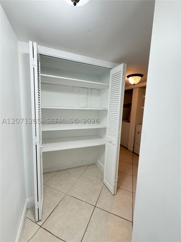 1350 SW 122nd Ave 404, Miami, FL 33184