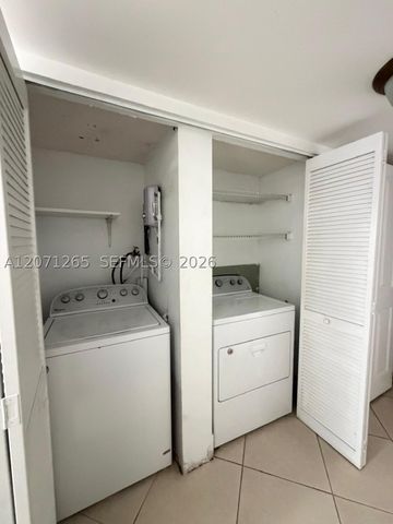 1350 SW 122nd Ave 404, Miami, FL 33184