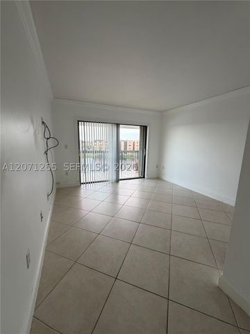 1350 SW 122nd Ave 404, Miami, FL 33184
