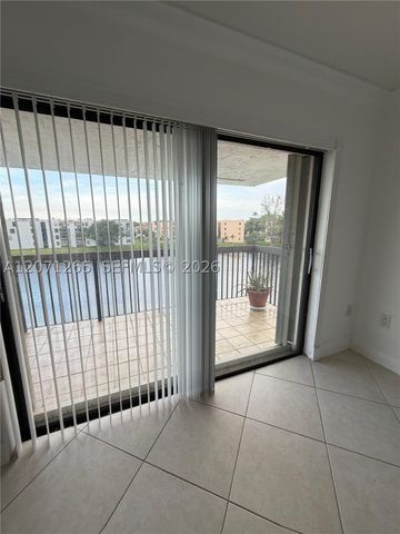 1350 SW 122nd Ave 404, Miami, FL 33184