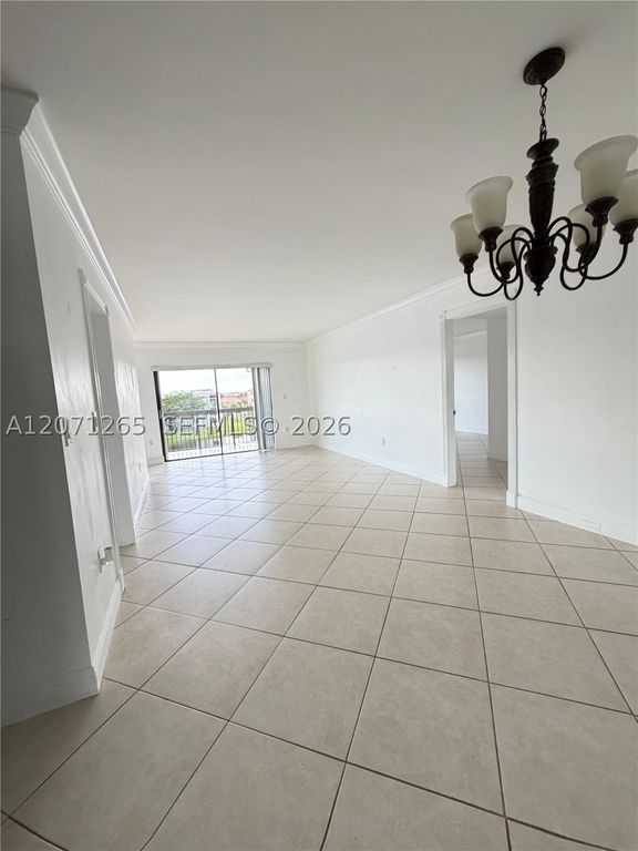 1350 SW 122nd Ave 404, Miami, FL 33184