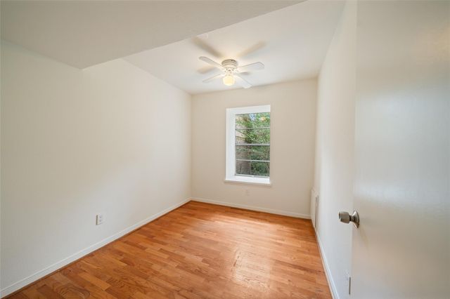 8245 Kingsbrook Road 236, Houston, TX 77024