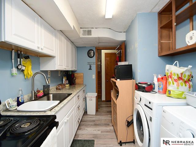 601 Teakwood Drive, Lincoln, NE 68510