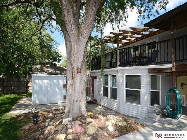 601 Teakwood Drive, Lincoln, NE 68510