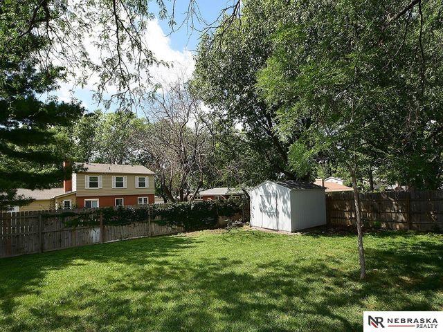 601 Teakwood Drive, Lincoln, NE 68510