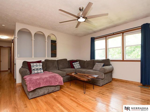 601 Teakwood Drive, Lincoln, NE 68510