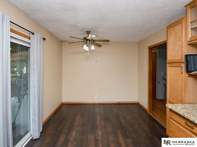 601 Teakwood Drive, Lincoln, NE 68510