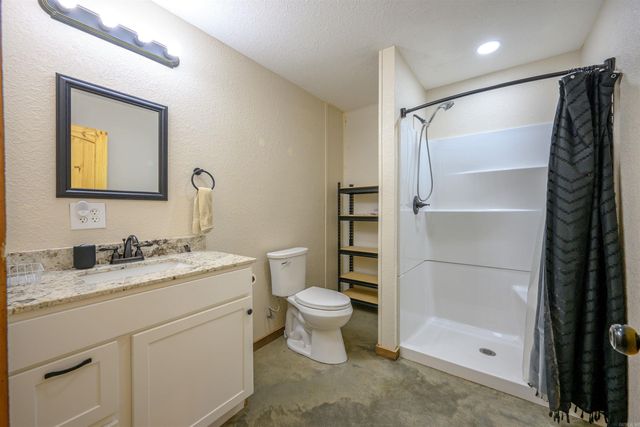 1200 Skyview Lane, Batesville, AR 72501