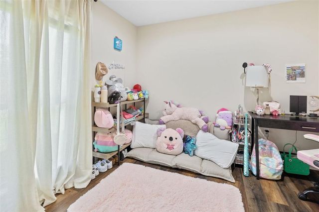 816 Garden Lane, Lake Charles, LA 70605