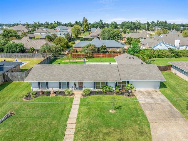 816 Garden Lane, Lake Charles, LA 70605