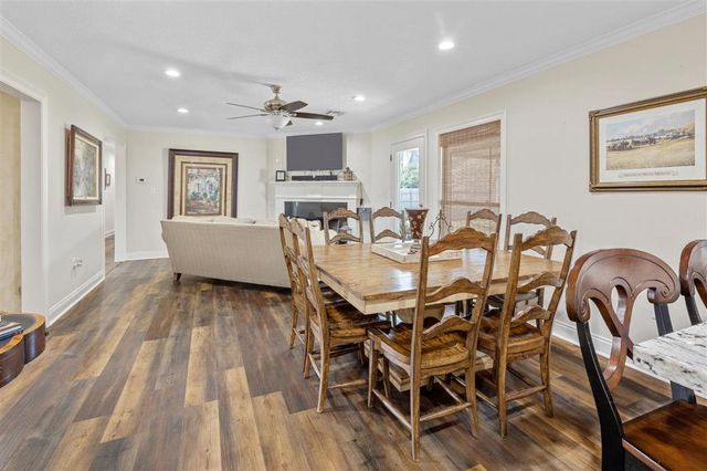 816 Garden Lane, Lake Charles, LA 70605