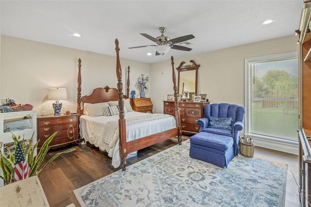 816 Garden Lane, Lake Charles, LA 70605