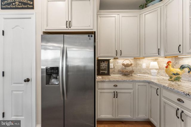 1010 MONROE BAY AVE, Colonial Beach, VA 22443