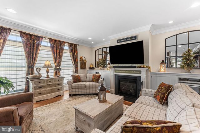 1010 MONROE BAY AVE, Colonial Beach, VA 22443