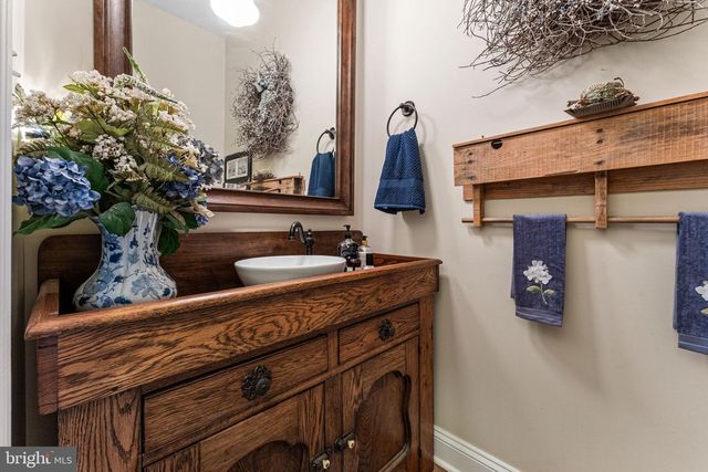 1010 MONROE BAY AVE, Colonial Beach, VA 22443