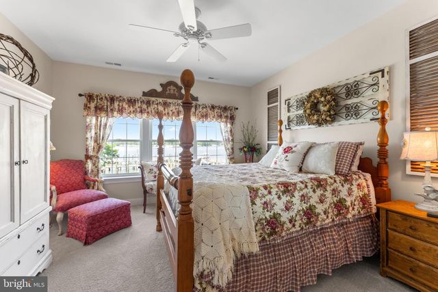 1010 MONROE BAY AVE, Colonial Beach, VA 22443