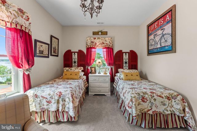 1010 MONROE BAY AVE, Colonial Beach, VA 22443