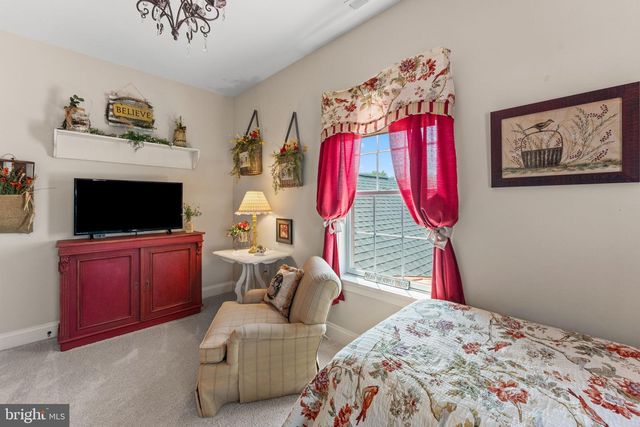 1010 MONROE BAY AVE, Colonial Beach, VA 22443