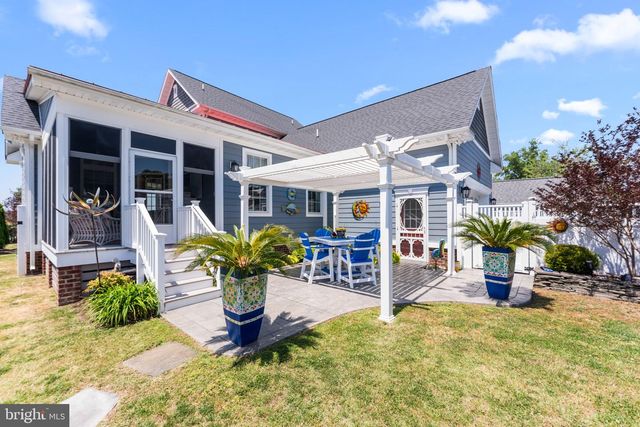 1010 MONROE BAY AVE, Colonial Beach, VA 22443