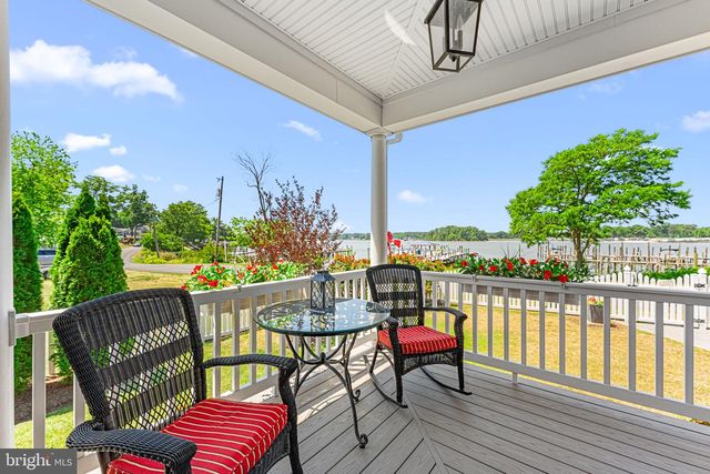 1010 MONROE BAY AVE, Colonial Beach, VA 22443