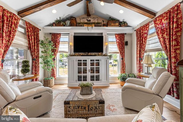 1010 MONROE BAY AVE, Colonial Beach, VA 22443