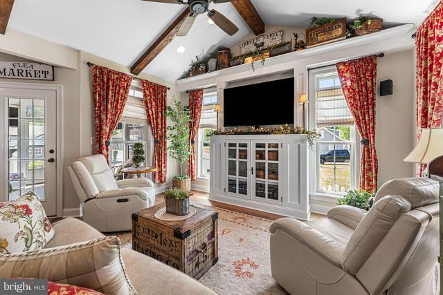 1010 MONROE BAY AVE, Colonial Beach, VA 22443