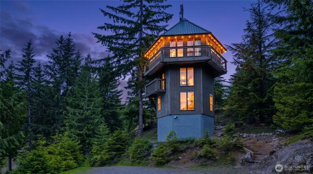 861 Via Kachess Rd, Easton, WA 98925