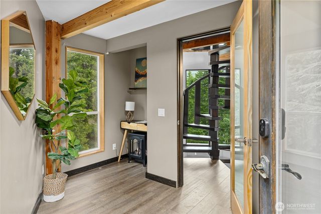 861 Via Kachess Rd, Easton, WA 98925