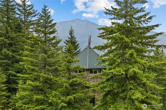 861 Via Kachess Rd, Easton, WA 98925