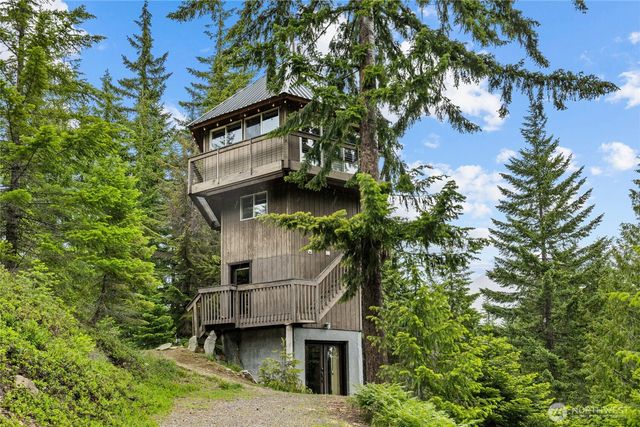 861 Via Kachess Rd, Easton, WA 98925