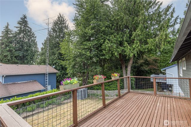 8105 Spur Court NW, Bremerton, WA 98311