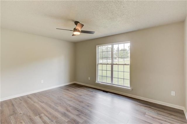 8431 Norris Lake Way, Snellville, GA 30039