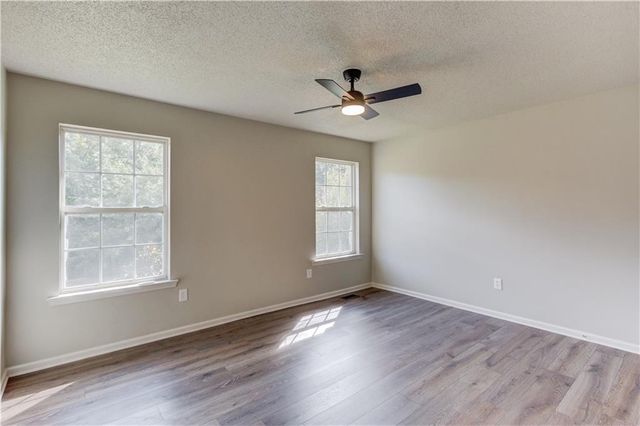 8431 Norris Lake Way, Snellville, GA 30039