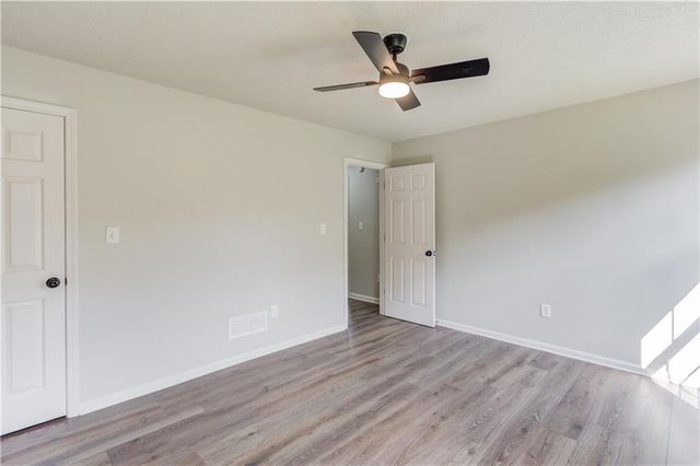 8431 Norris Lake Way, Snellville, GA 30039