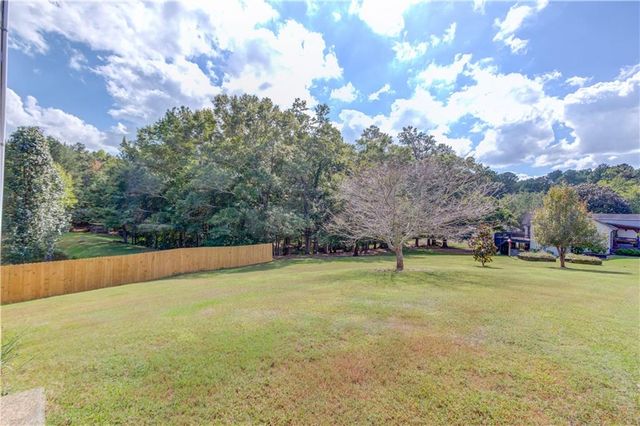 8431 Norris Lake Way, Snellville, GA 30039